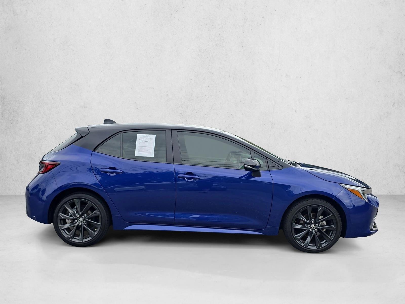 2025 Toyota Corolla XSE photo 4