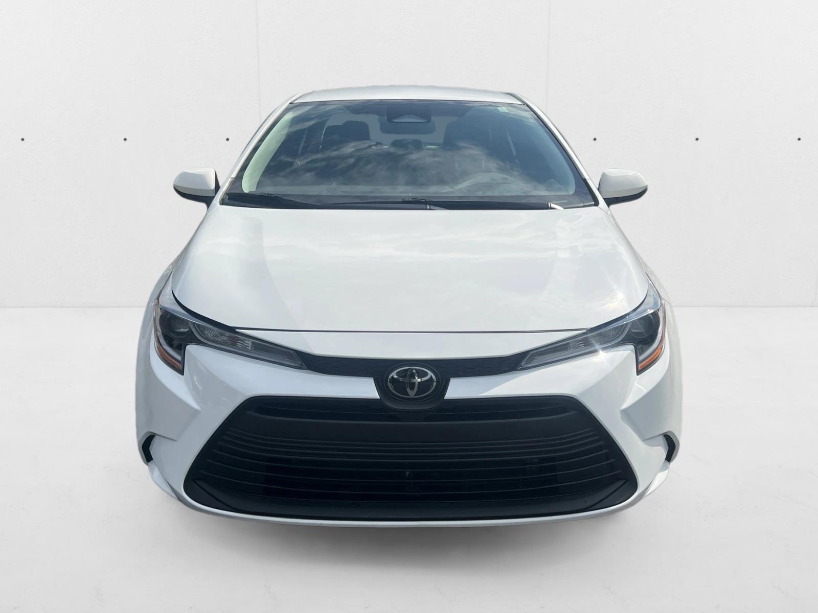 2024 Toyota Corolla LE photo 2