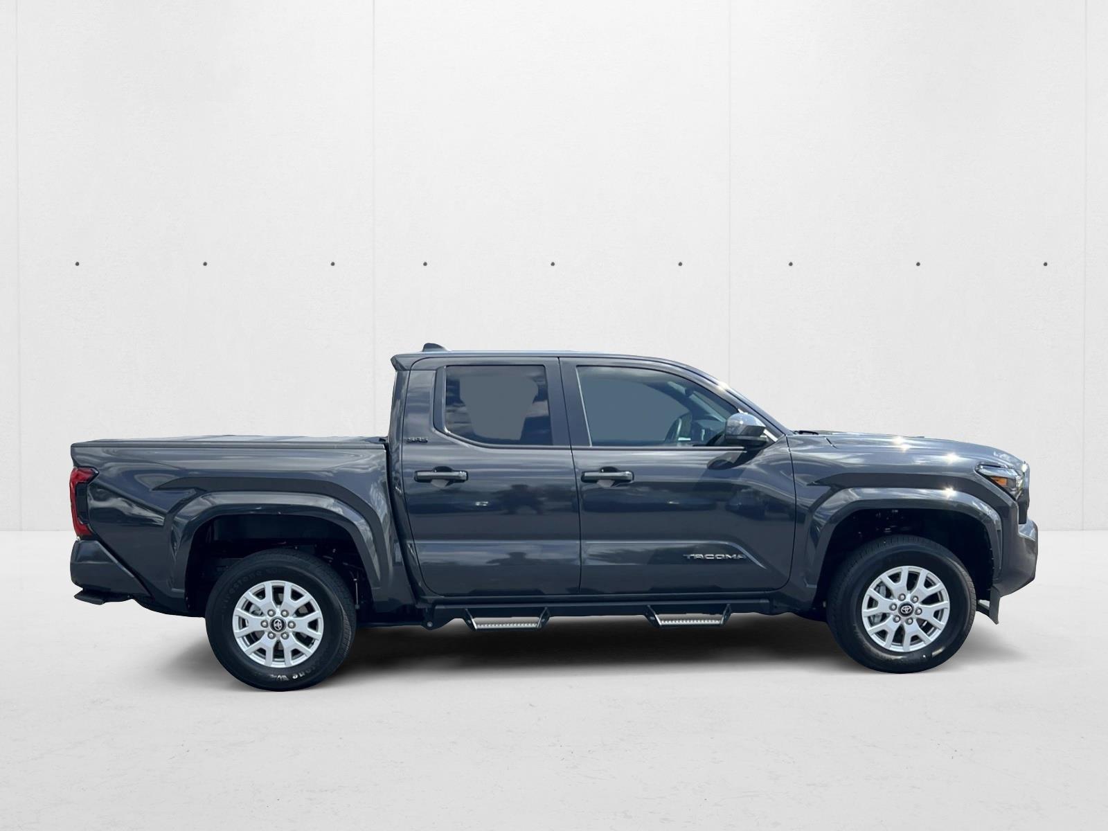 2024 Toyota Tacoma SR5 photo 4