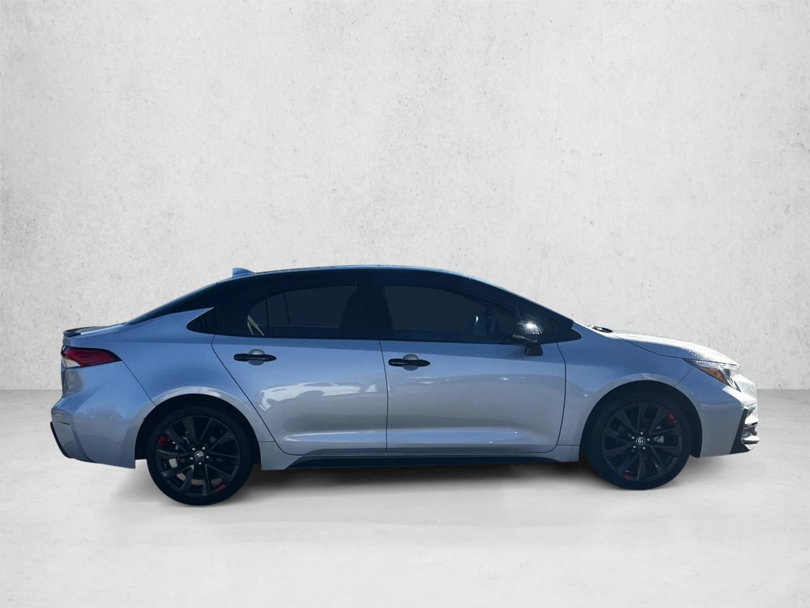 2024 Toyota Corolla SE photo 4