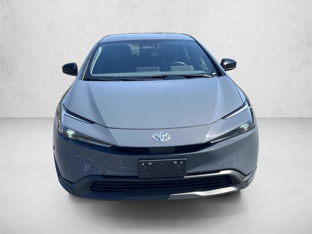 Used 2025 Toyota Prius LE Hatchback