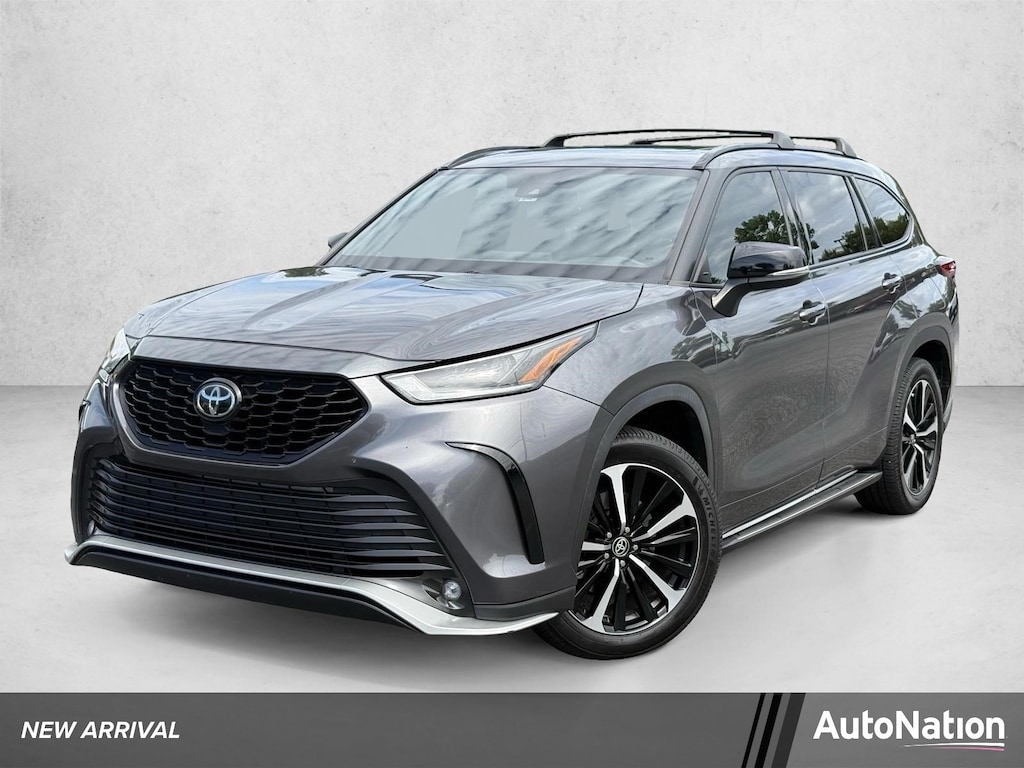 Used 2021 Toyota Highlander XSE SUV