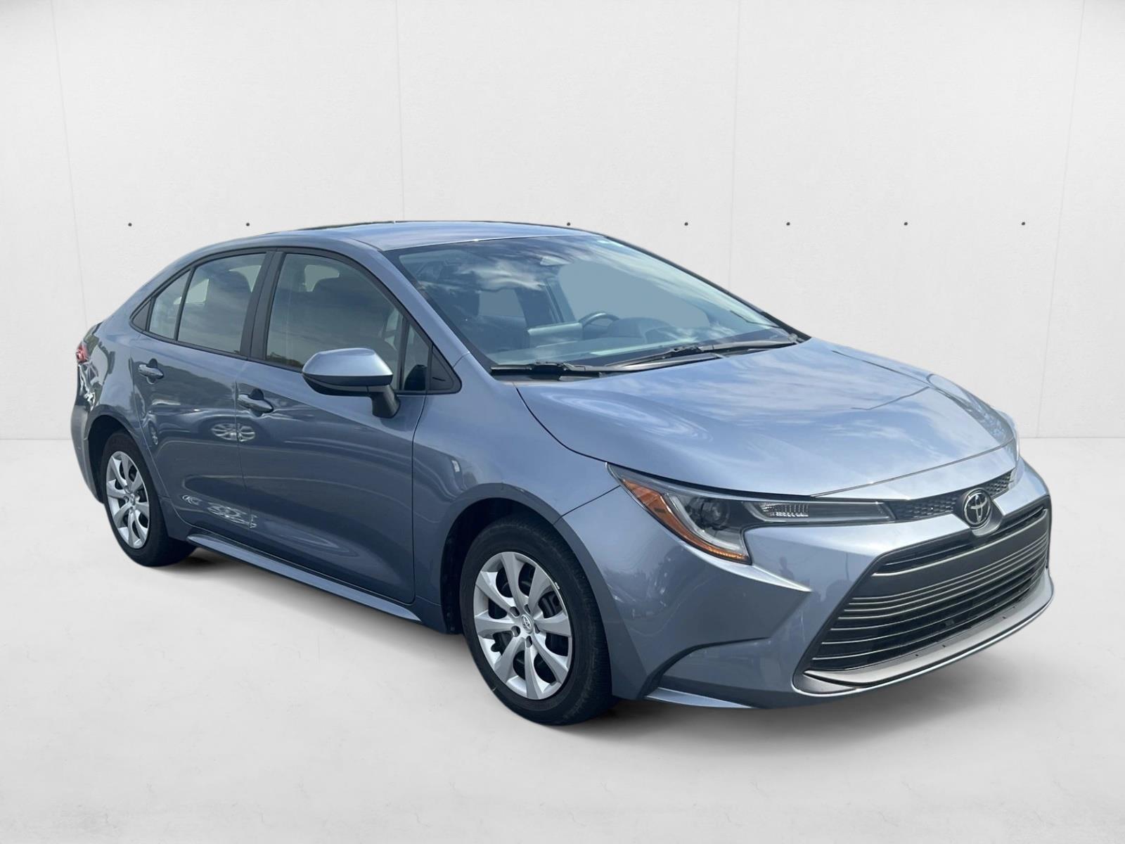 2024 Toyota Corolla LE photo 3