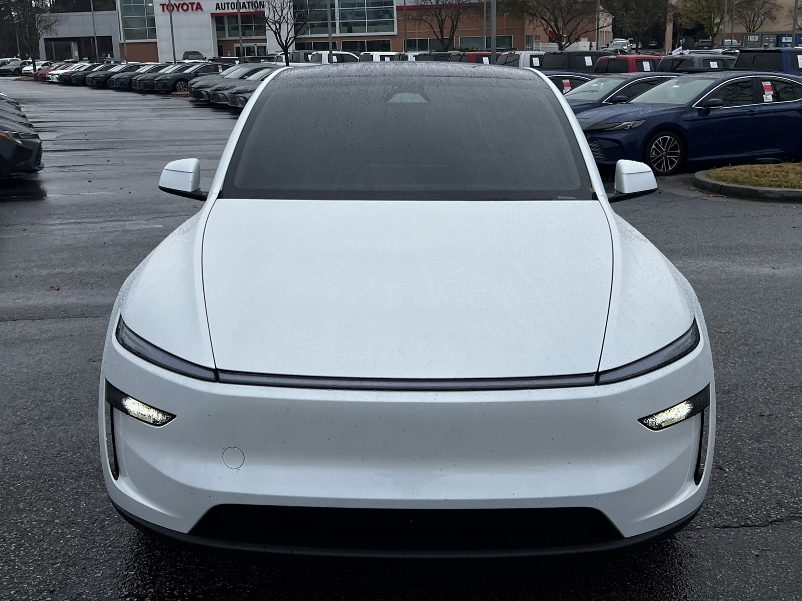 2026 Tesla Model Y Long Range photo 2