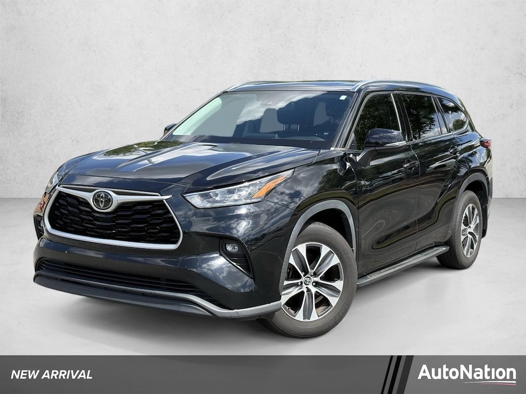 Used 2020 Toyota Highlander XLE SUV
