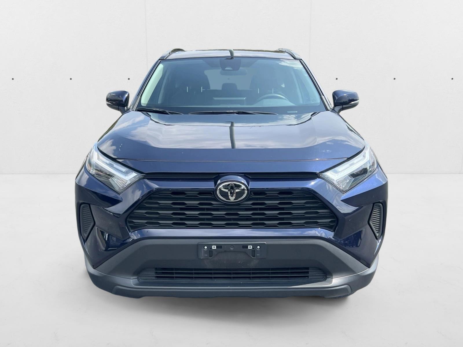 2024 Toyota RAV4 XLE photo 2