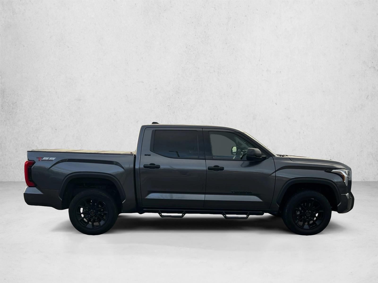 2023 Toyota Tundra SR5 CrewMax photo 2
