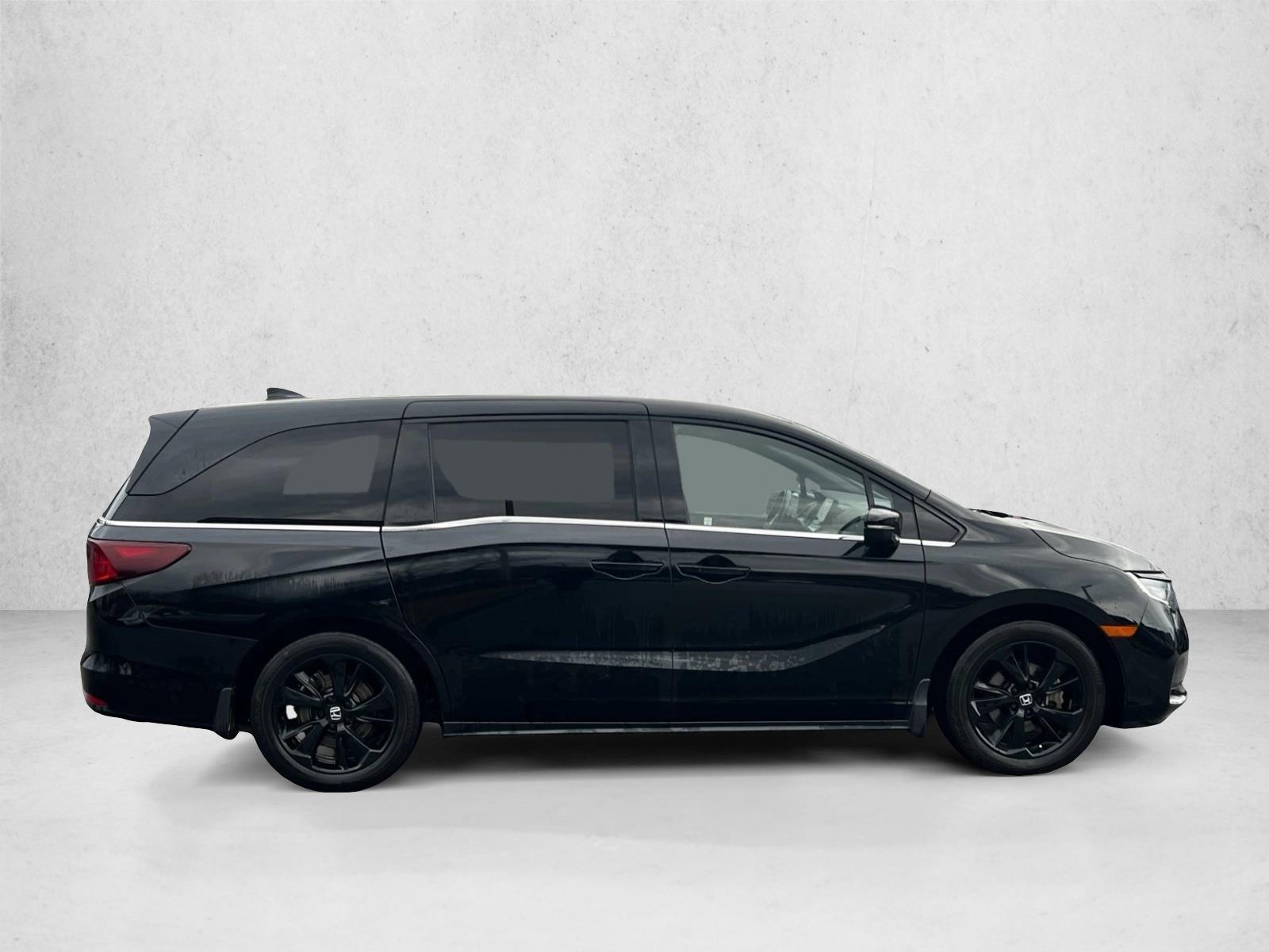 2023 Honda Odyssey Sport photo 4