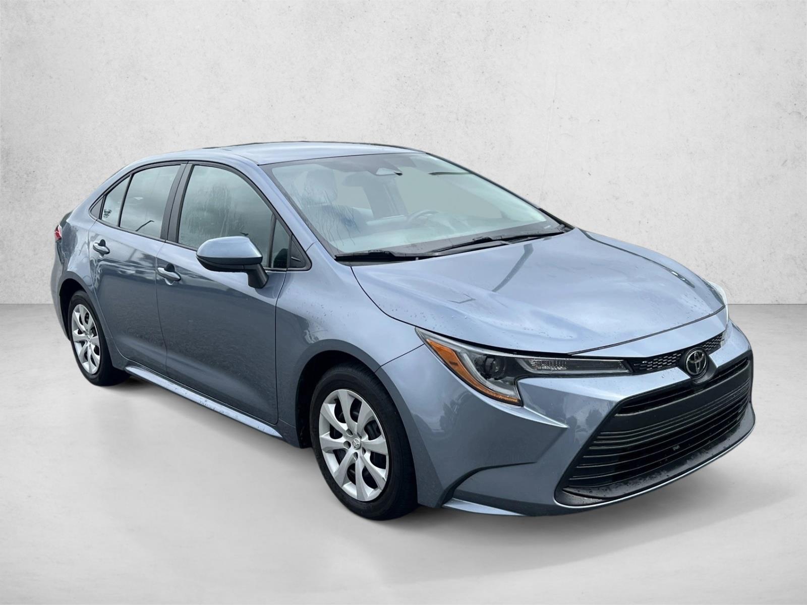 2024 Toyota Corolla LE photo 3