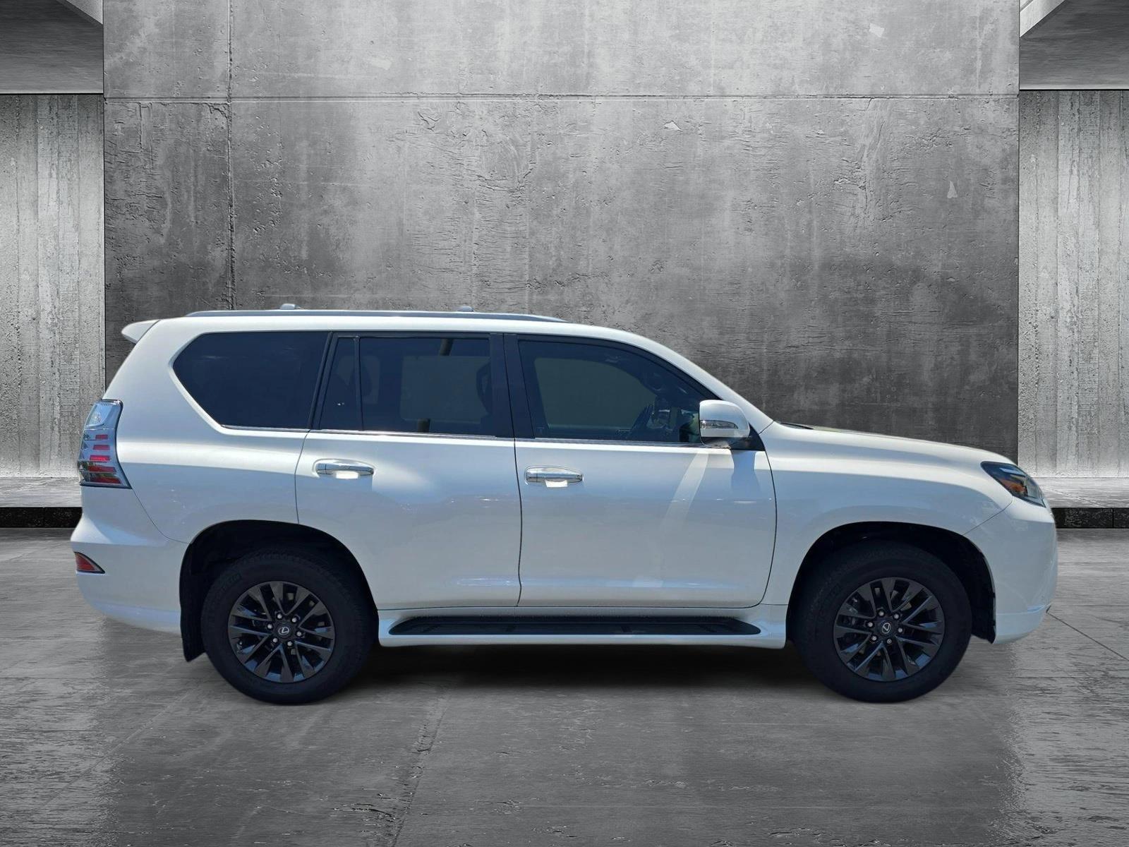 2023 Lexus GX 460 Premium photo 4