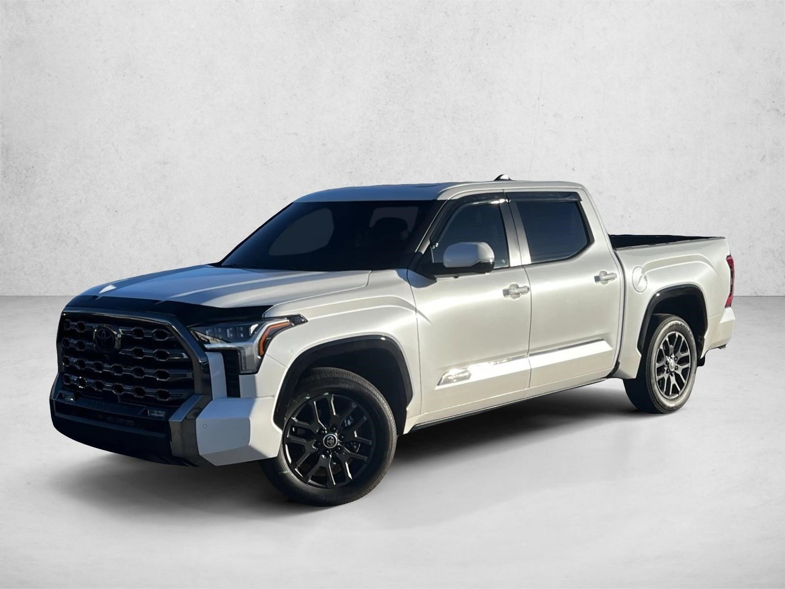 2024 Toyota Tundra Platinum's photo