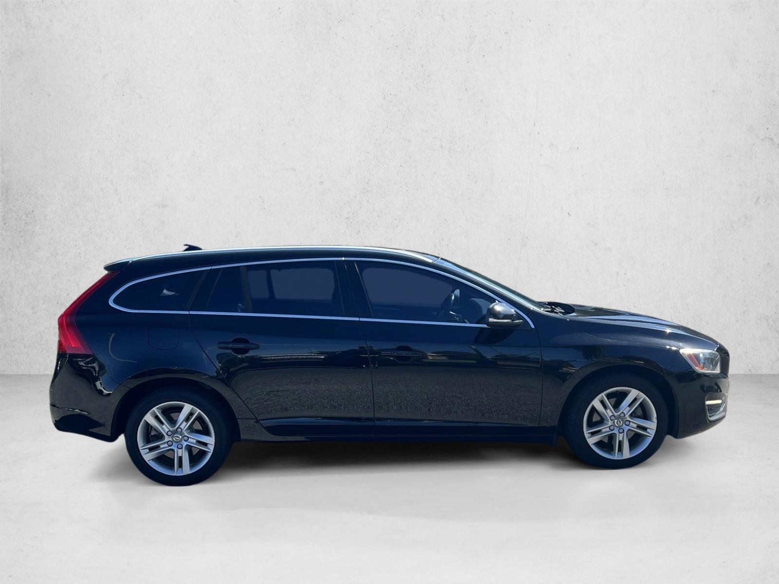 2015 Volvo V60 T5 Premier Drive-E photo 4