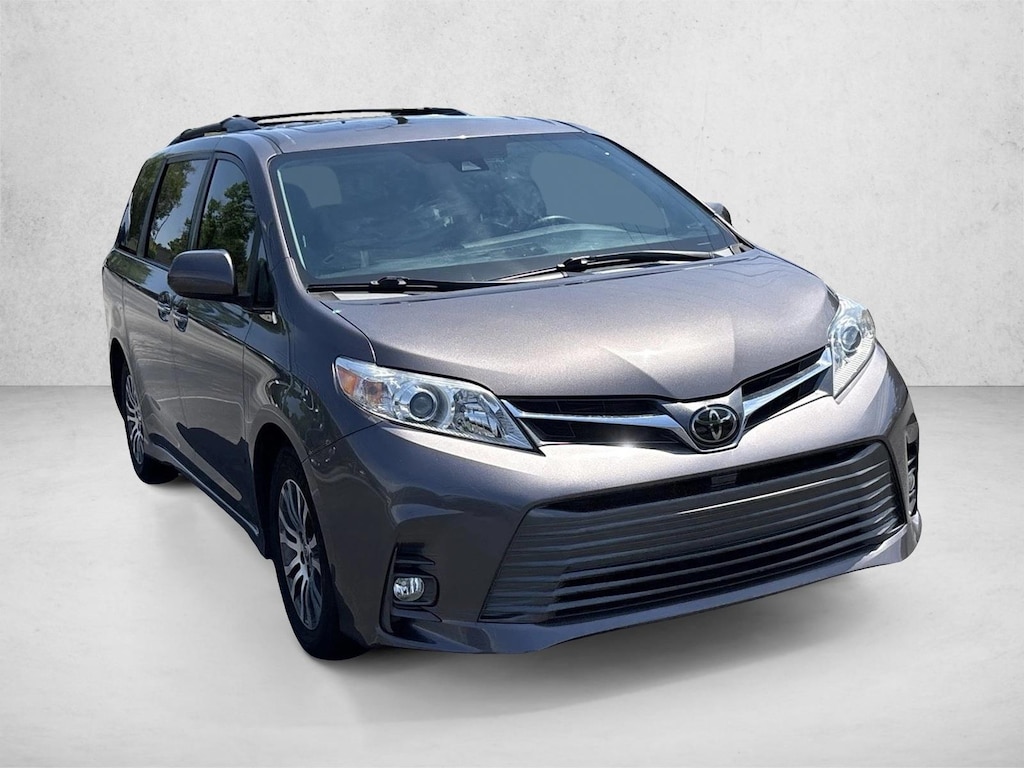 Used 2020 Toyota Sienna XLE 8 Passenger Van