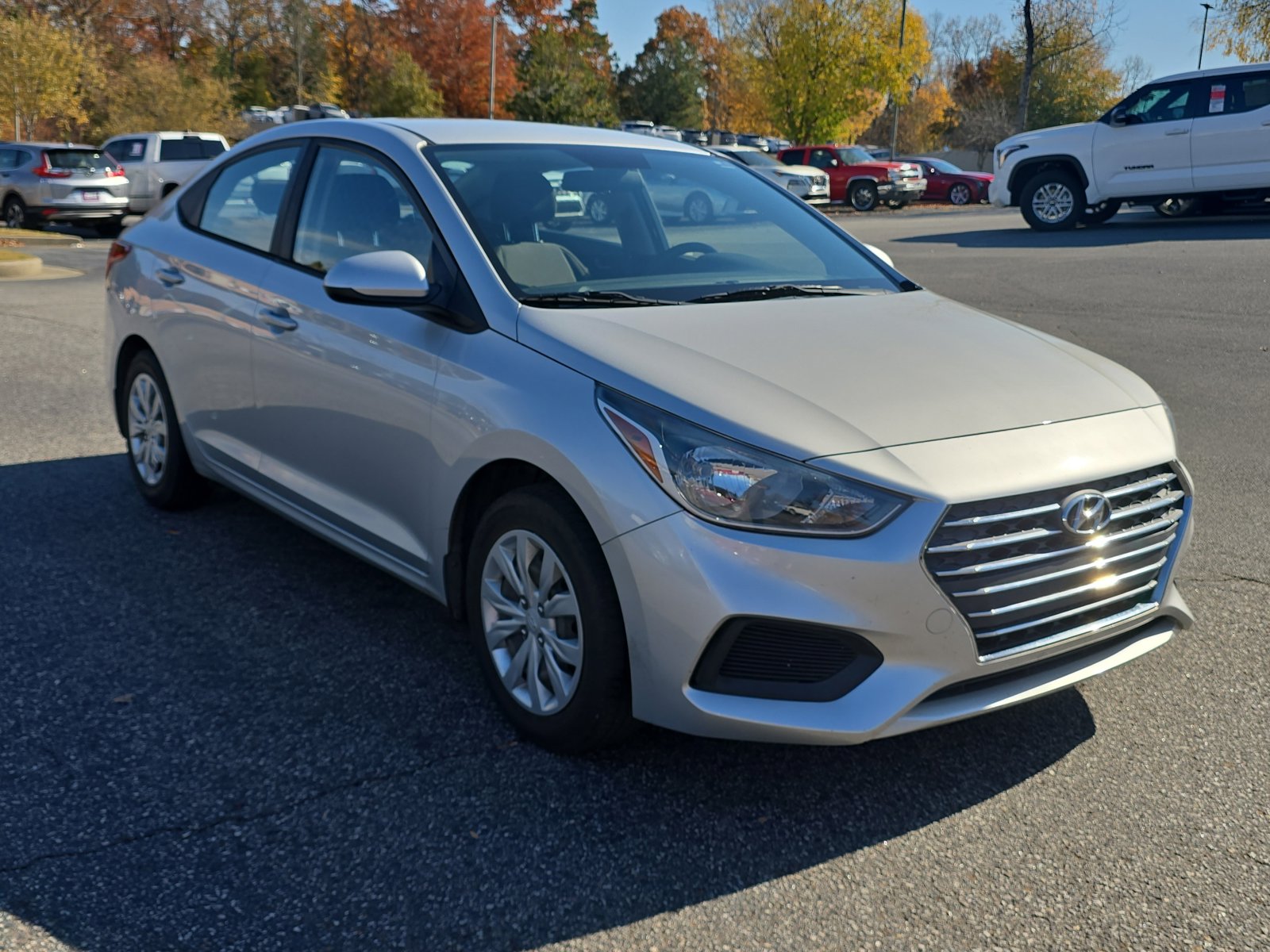 2019 Hyundai Accent SE photo 2