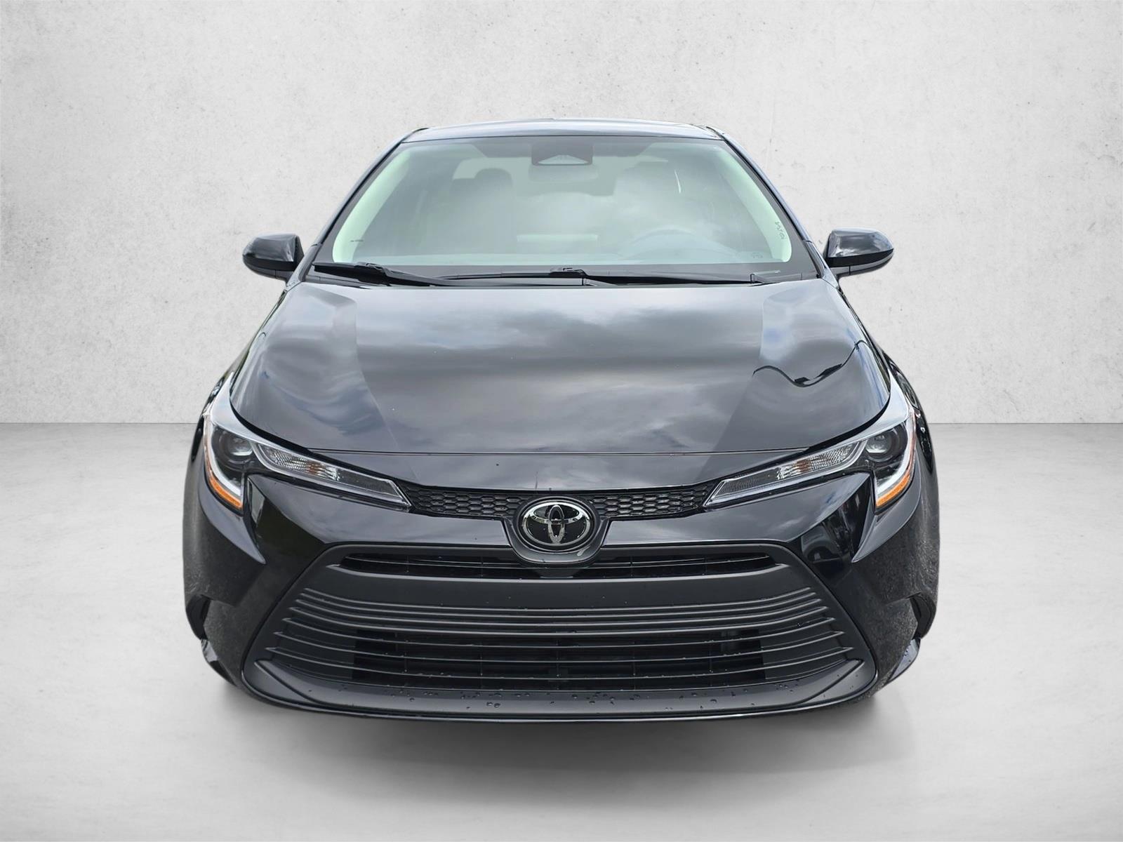 2024 Toyota Corolla LE photo 2