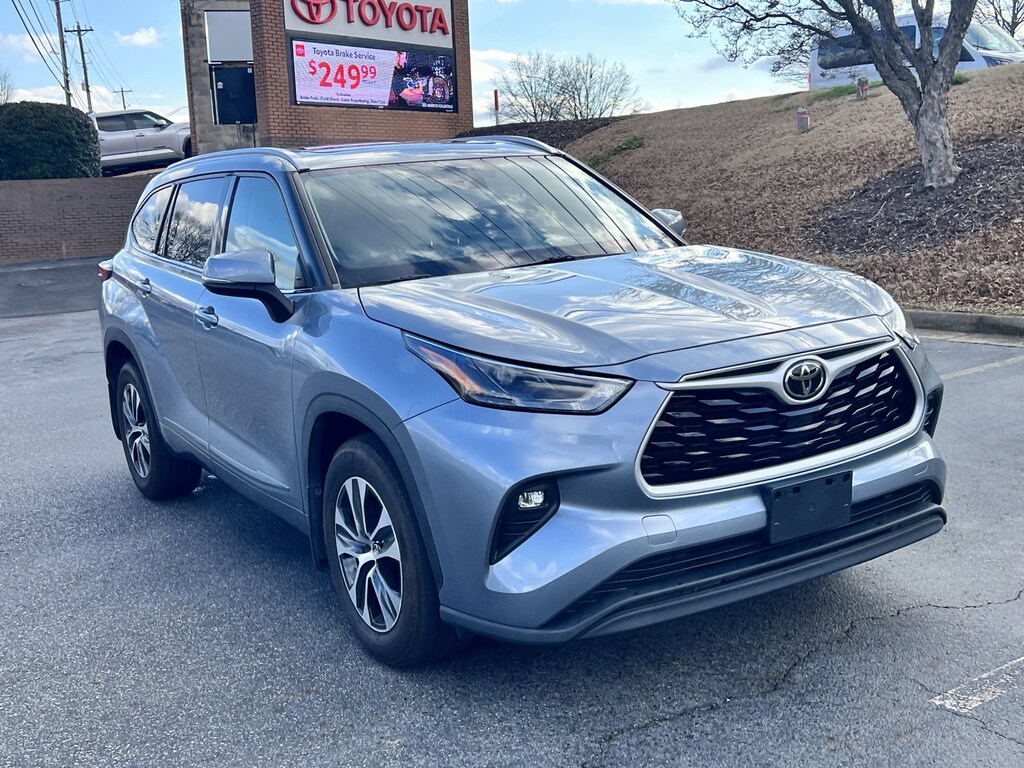 Used 2022 Toyota Highlander XLE SUV