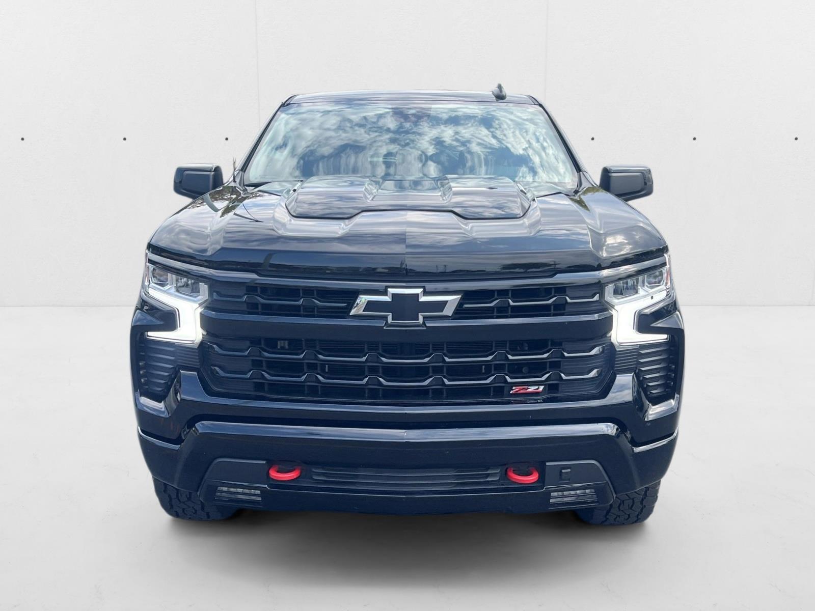 2023 Chevrolet Silverado 1500 LT Trail Boss photo 2