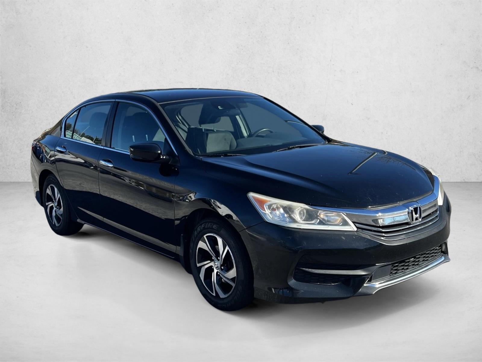 2017 Honda Accord LX photo 3