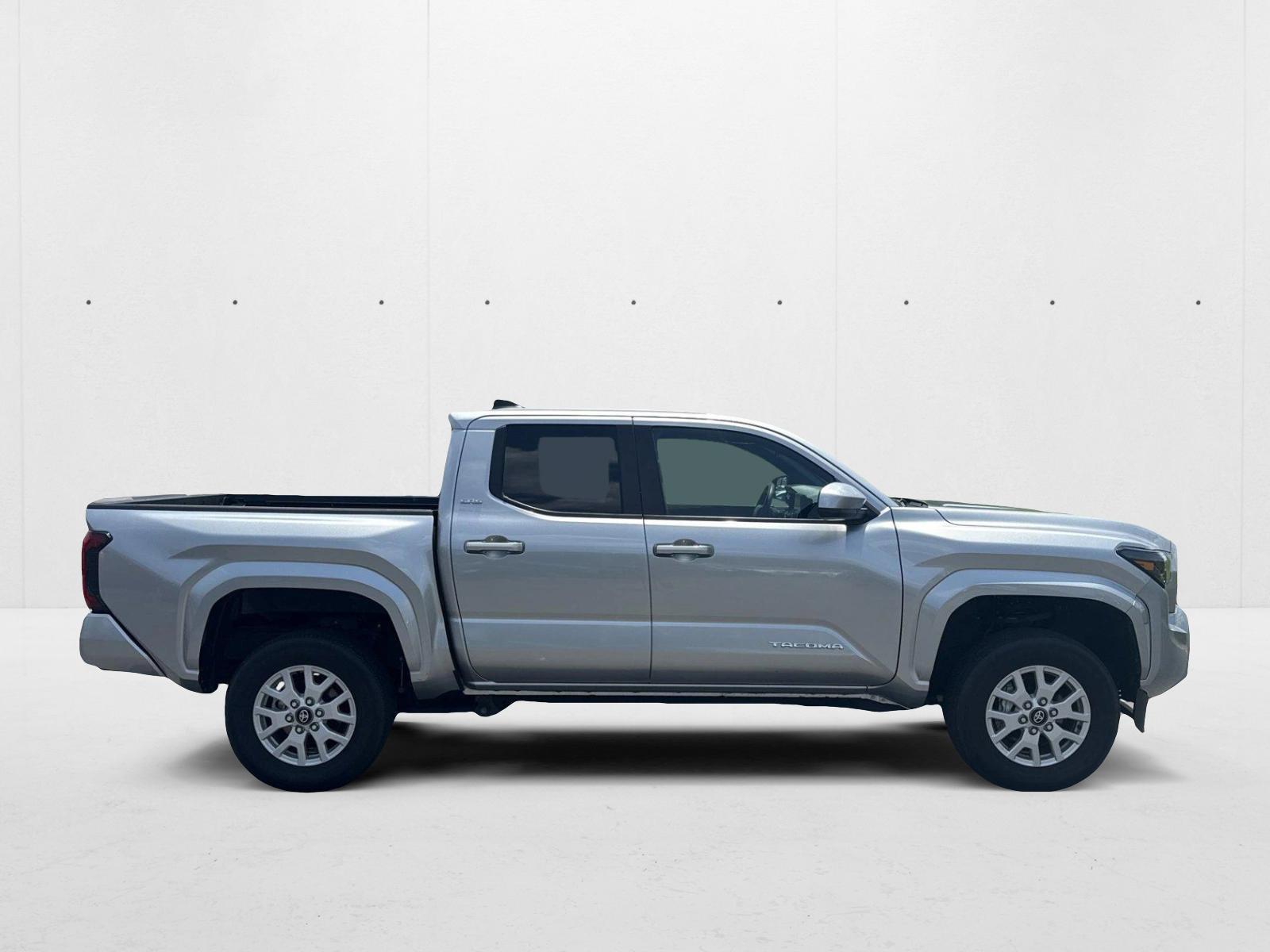 2024 Toyota Tacoma SR5 photo 4