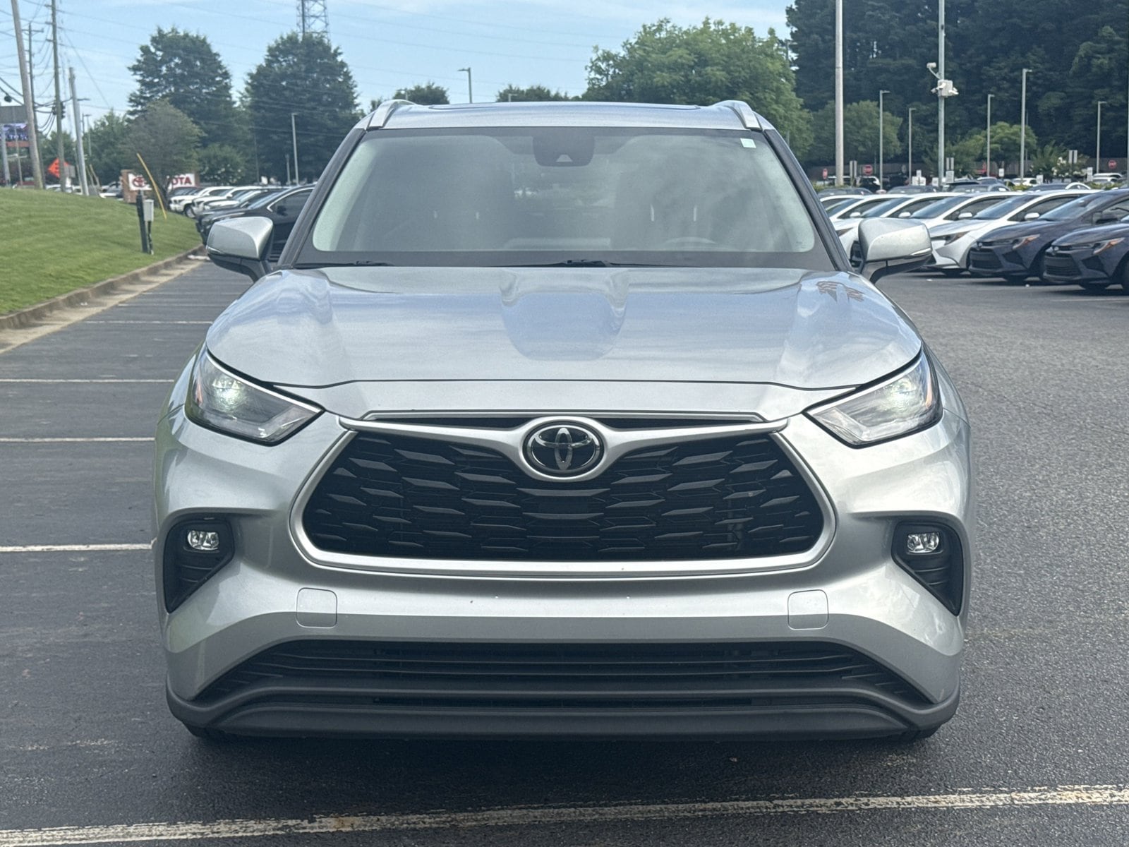 Certified 2022 Toyota Highlander XLE with VIN 5TDGZRAH1NS547814 for sale in Buford, GA