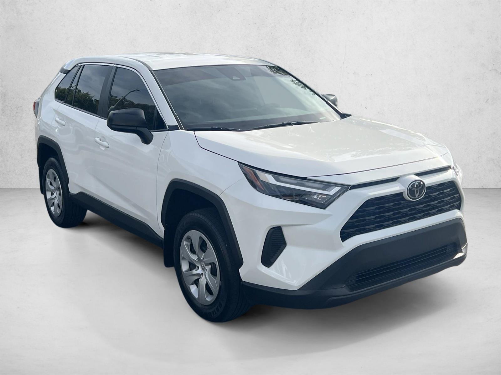 2024 Toyota RAV4 LE photo 2