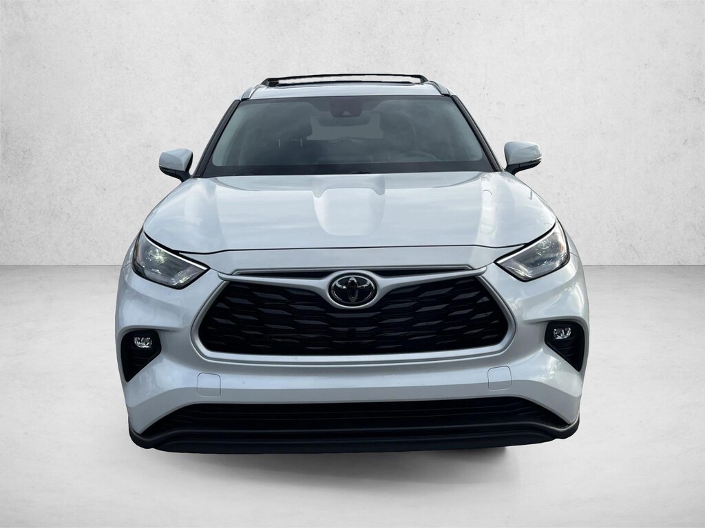 Certified 2025 Toyota Highlander Hybrid XLE SUV
