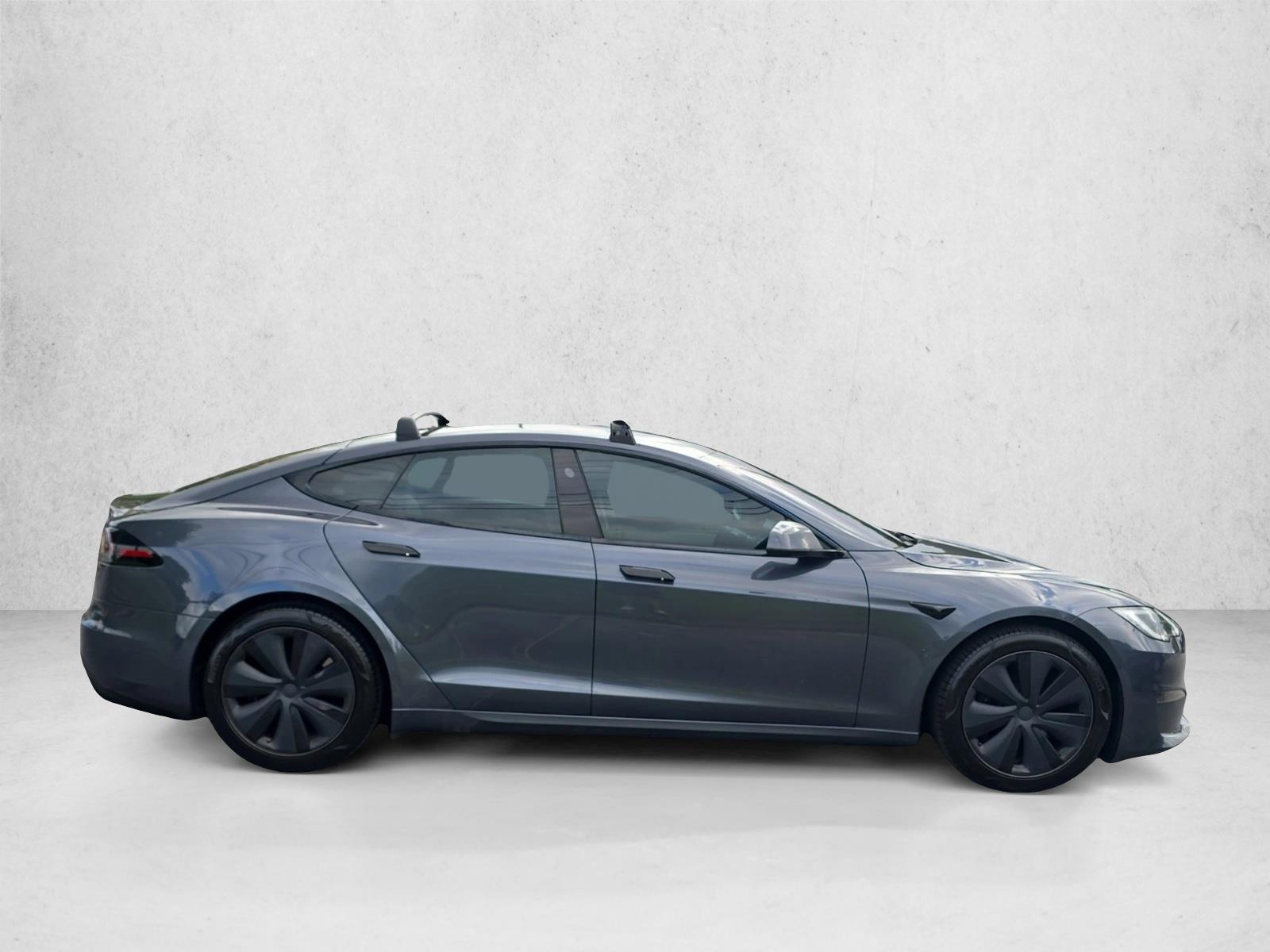 2022 Tesla Model S photo 4