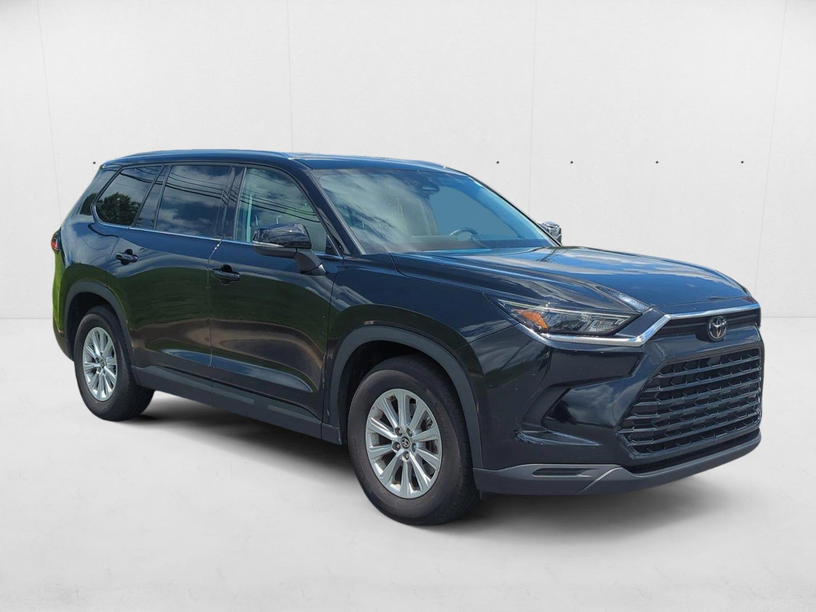 2024 Toyota Grand Highlander XLE photo 2