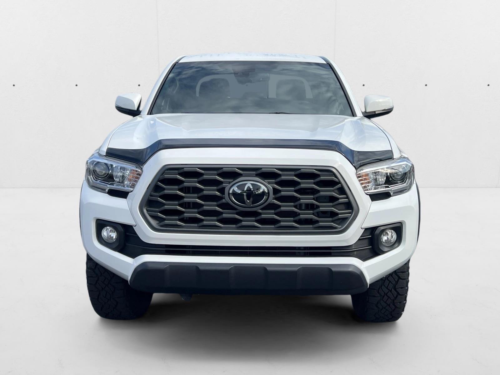 2023 Toyota Tacoma TRD V6 photo 2