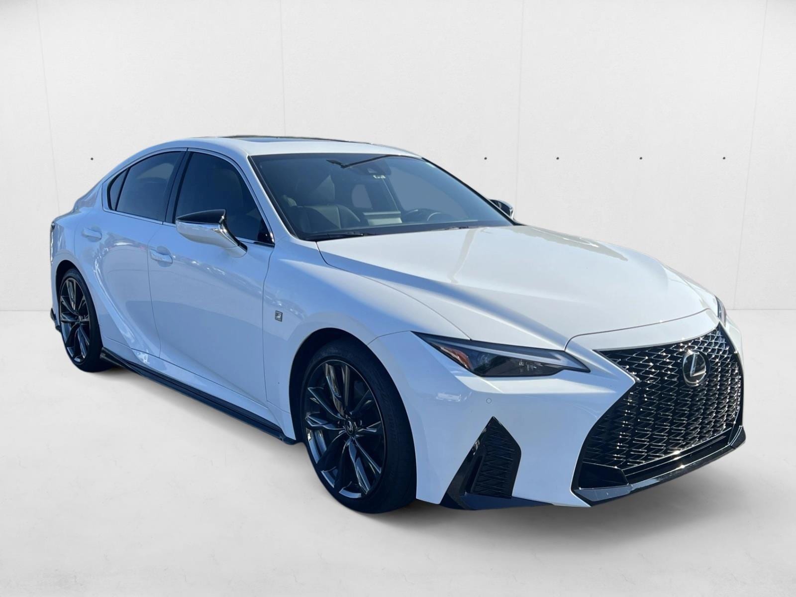 2024 Lexus IS 350 F SPORT photo 3