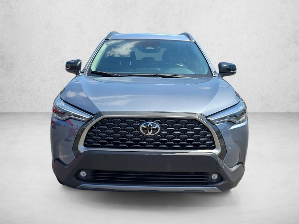 Used 2025 Toyota Corolla Cross XLE SUV