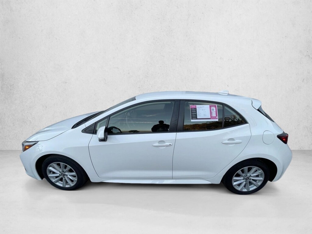 Used 2024 Toyota Corolla Hatchback SE Hatchback
