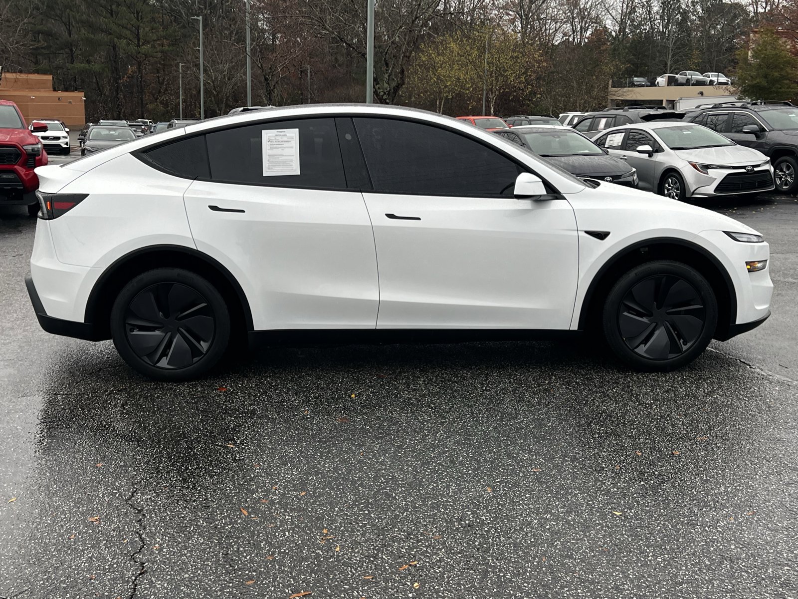2026 Tesla Model Y Long Range photo 4