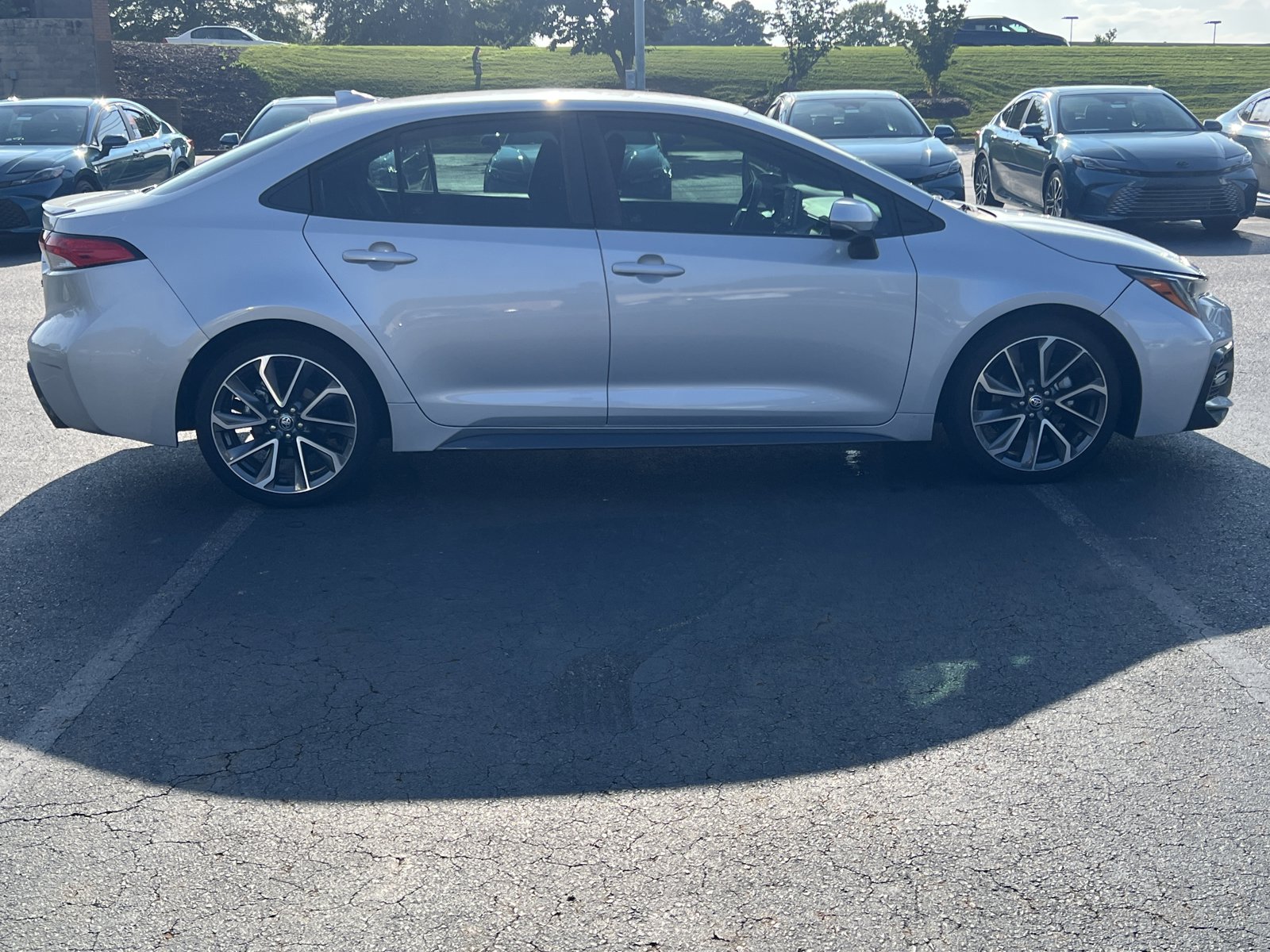 2021 Toyota Corolla SE photo 4