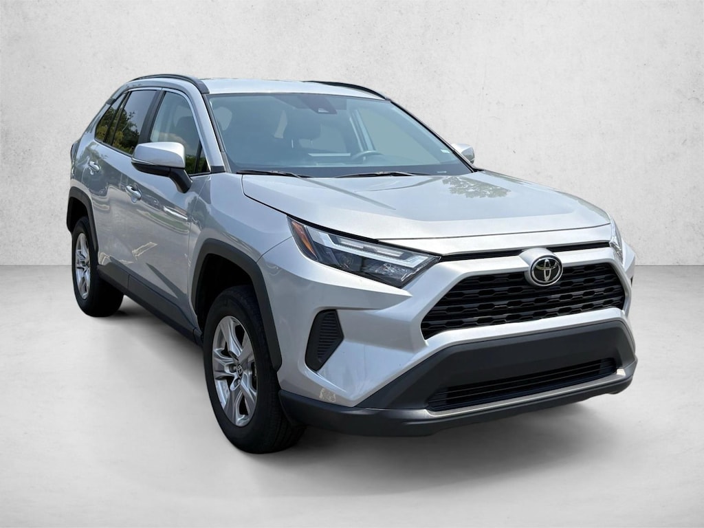 Used 2025 Toyota RAV4 XLE SUV