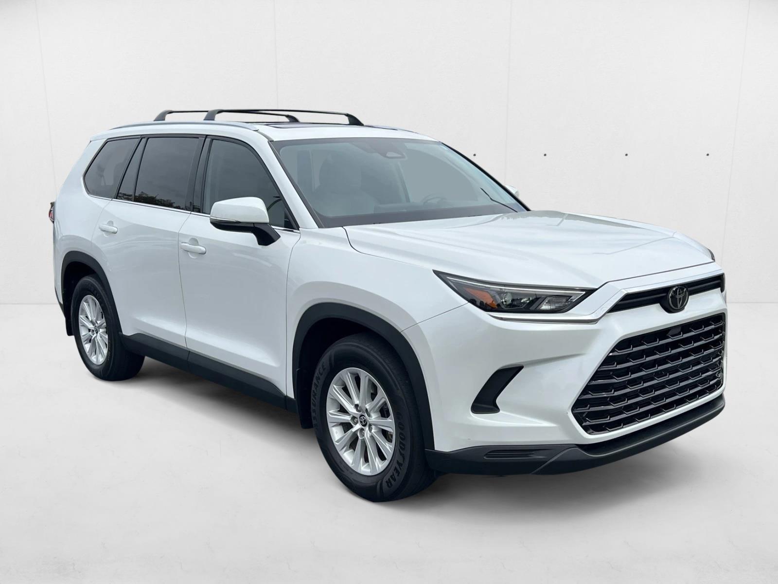 2024 Toyota Grand Highlander XLE photo 3