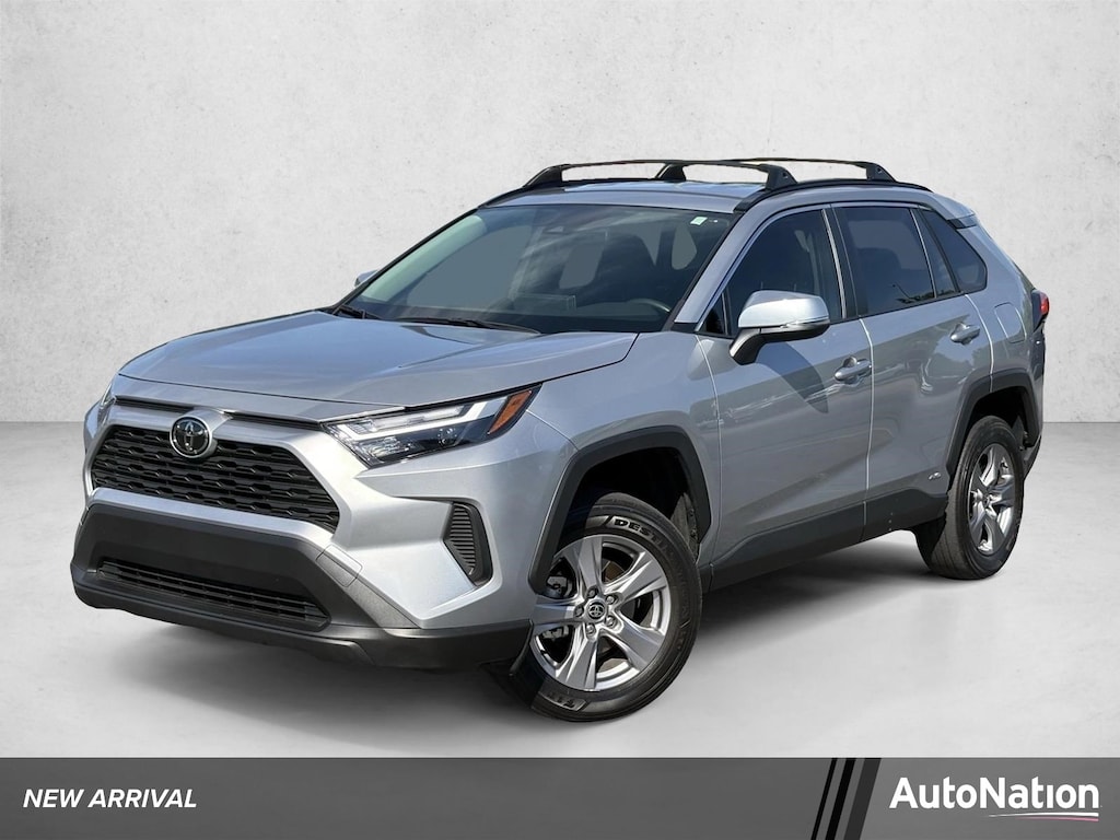 Used 2025 Toyota RAV4 Hybrid XLE SUV