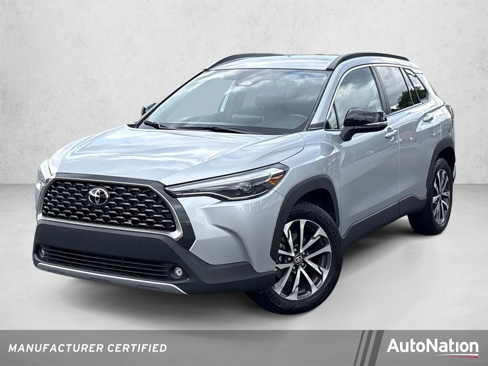 2025 Toyota Corolla Cross XLE