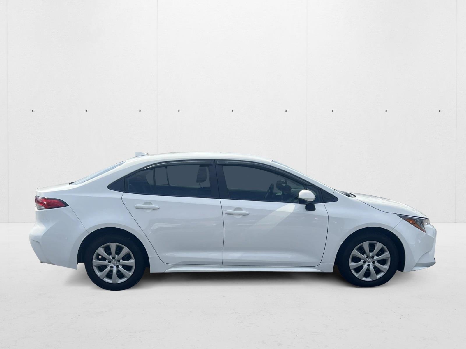 2024 Toyota Corolla LE photo 4