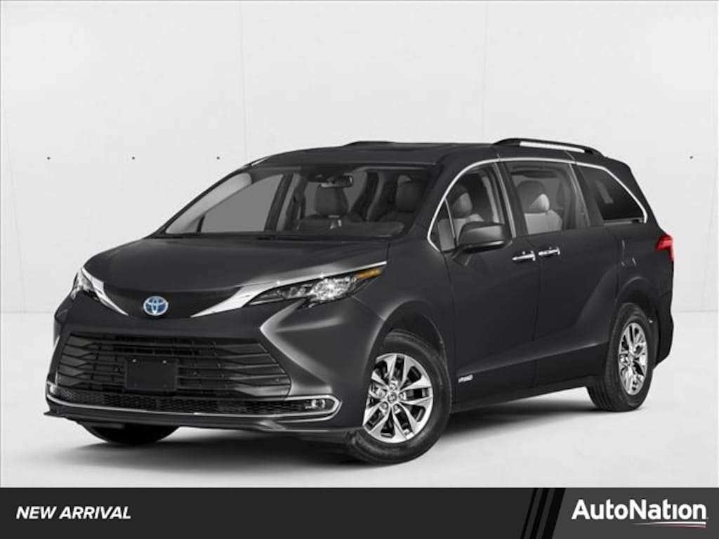 Used 2025 Toyota Sienna XLE 8 Passenger Van Passenger Van