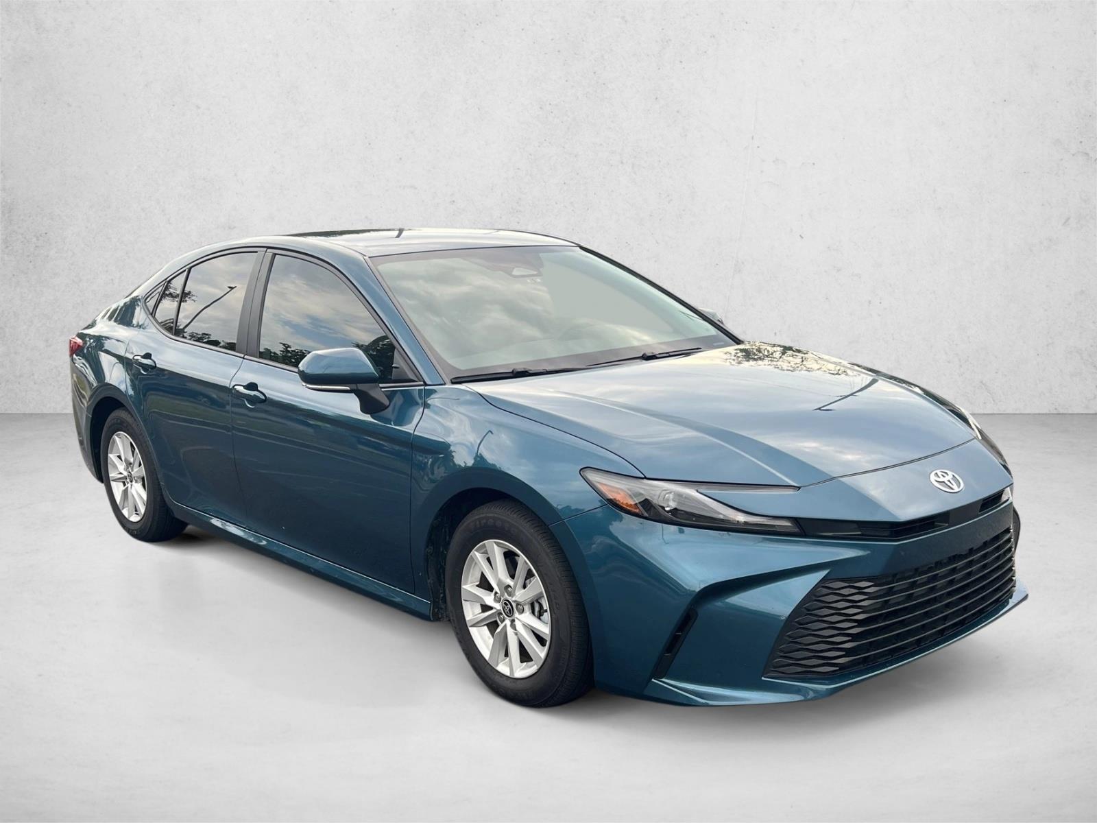 2025 Toyota Camry LE photo 3