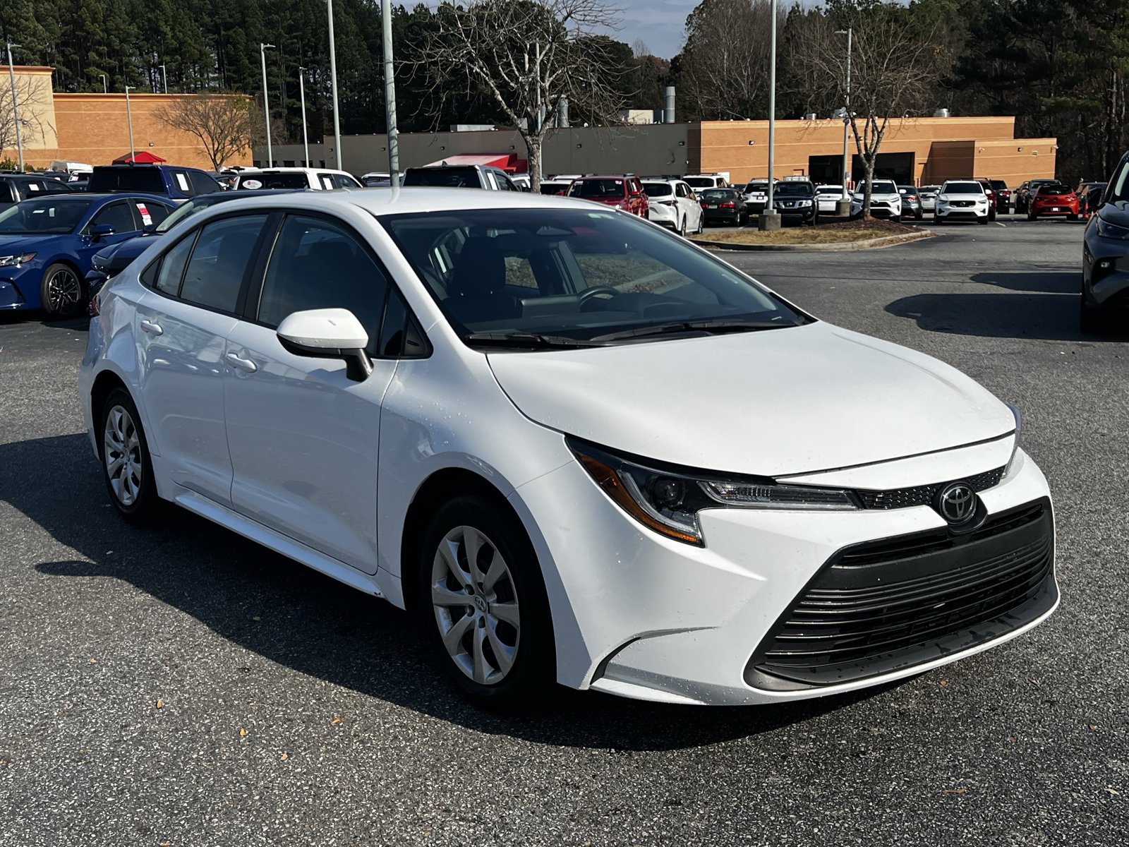 2025 Toyota Corolla LE photo 3