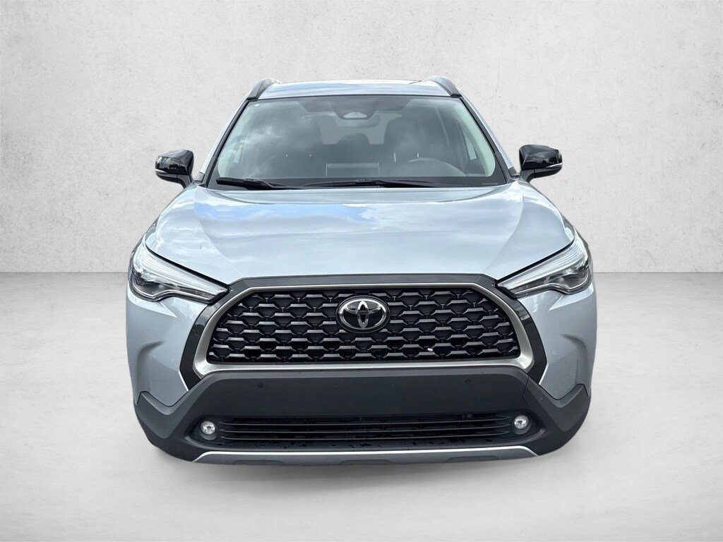 Used 2025 Toyota Corolla Cross XLE SUV
