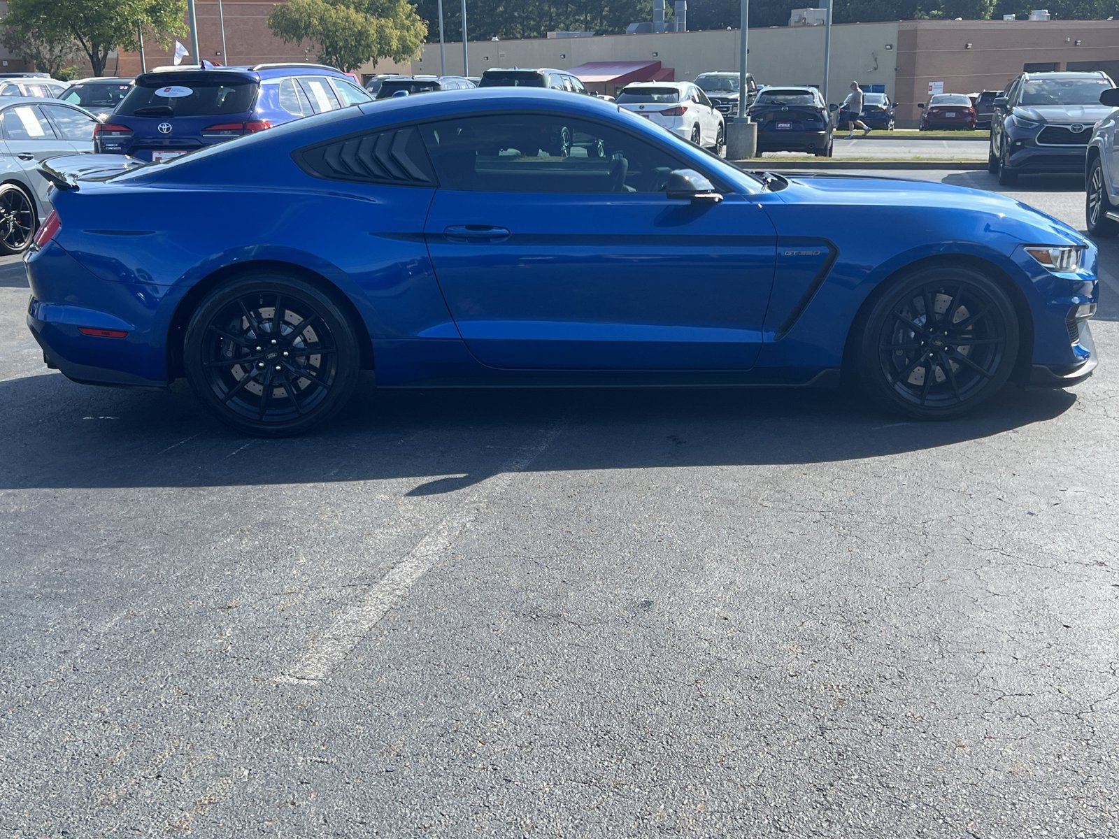 2017 Ford Mustang Shelby photo 4