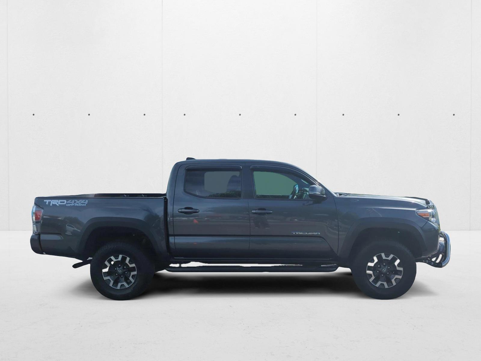 2022 Toyota Tacoma TRD V6 photo 4
