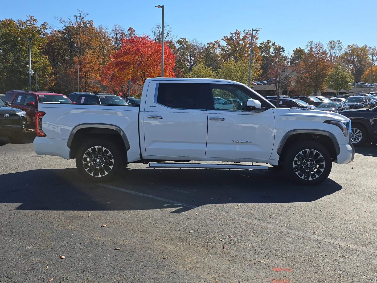 2024 Toyota Tundra Limited CrewMax photo 4