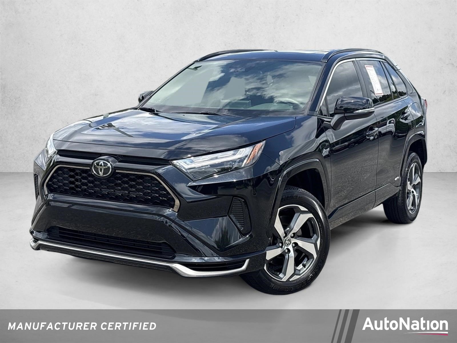 2025 Toyota RAV4 Plug-in Hybrid SE