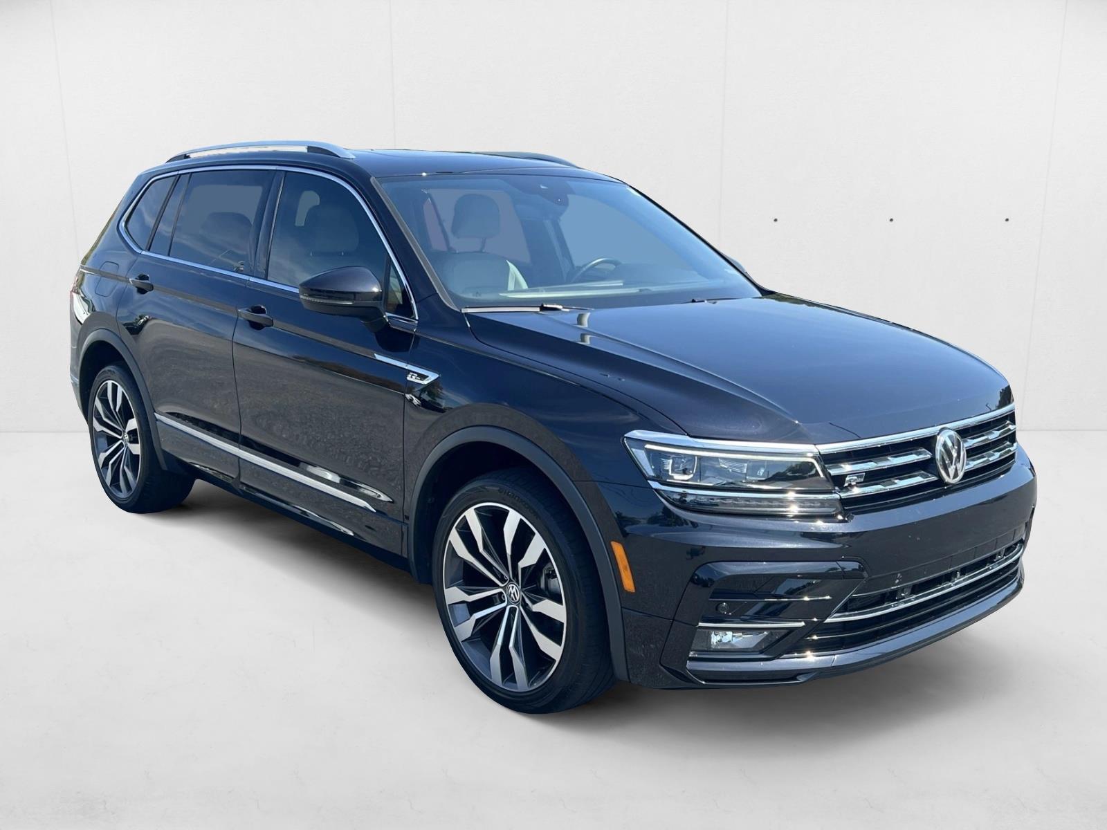 2020 Volkswagen Tiguan SEL Premium R-Line photo 3