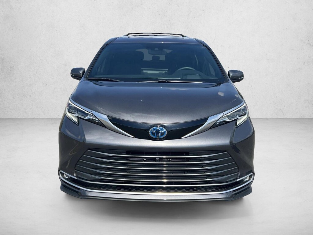 Certified 2025 Toyota Sienna Platinum 7 Passenger Van Passenger Van