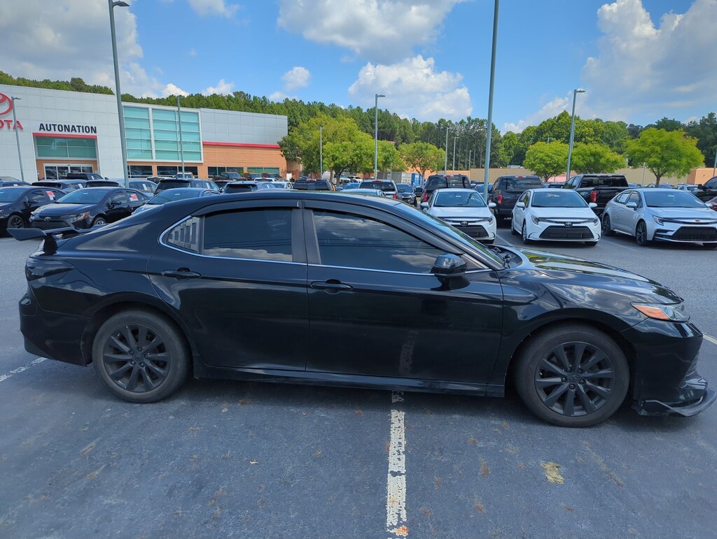 Used 2018 Toyota Camry LE Sedan